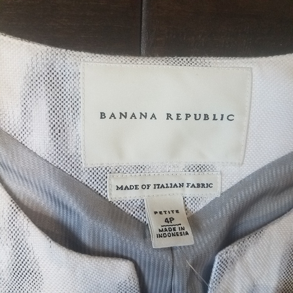 Banana Republic Petite Blazer (New) Size 4P - Picture 9 of 14